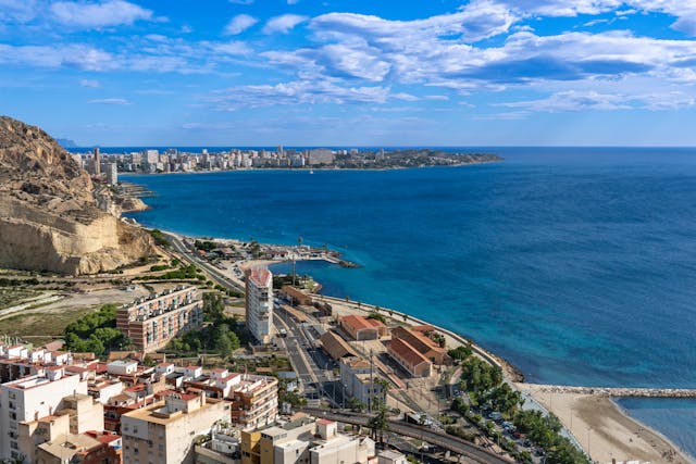 Prachtig Luchtfoto Van De Kustlijn Van Alicante